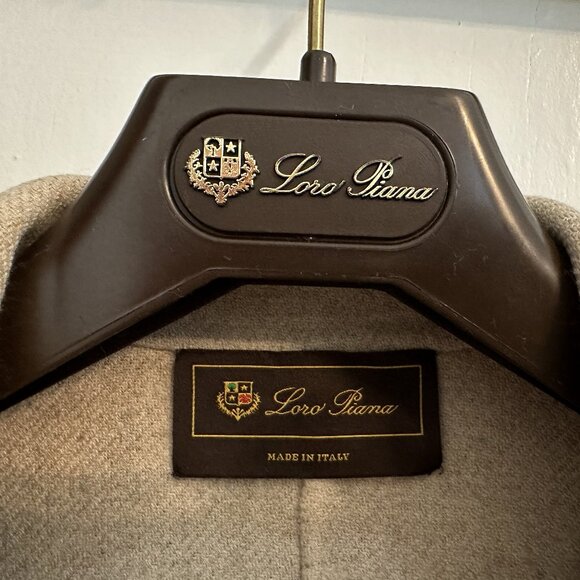 Loro Piana Italian Cashmere Coat - Picture 2 of 8